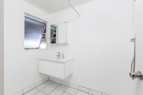 Photo of property in 12 Avro Place, Mangere, Auckland, 2022