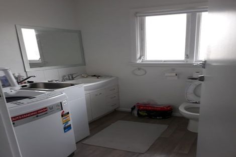 Photo of property in 4/9 Curletts Road, Sockburn, Christchurch, 8042