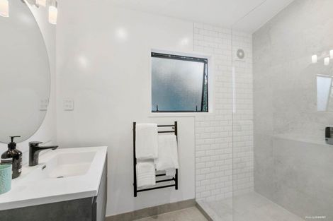 Photo of property in 2/697 Great North Road, Grey Lynn, Auckland, 1021