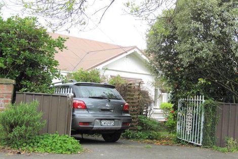 Photo of property in 43 College Street, College Estate, Whanganui, 4500