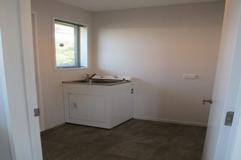 Photo of property in 2/10 Stacey Place, Woolston, Christchurch, 8062