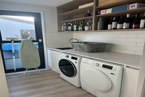 Photo of property in 37 Canon Street, St Albans, Christchurch, 8014