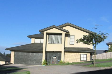 Photo of property in 6 Fairchild Avenue, Goodwood Heights, Auckland, 2105