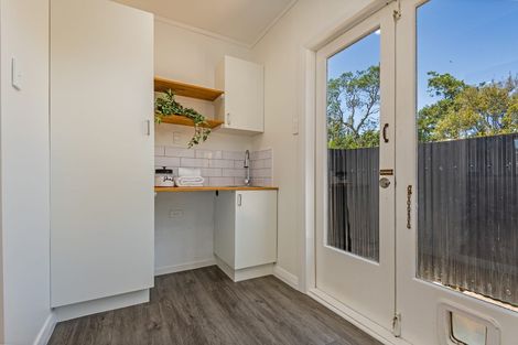 Photo of property in 14a Rewa Street, Takaro, Palmerston North, 4412