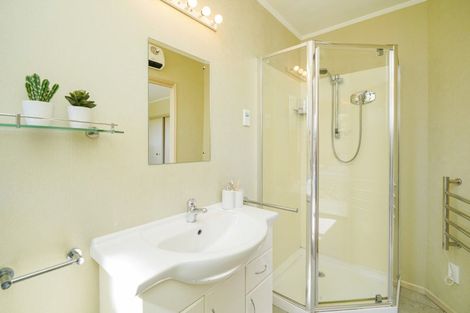 Photo of property in 211 Dunns Road, Otatara, Invercargill, 9879