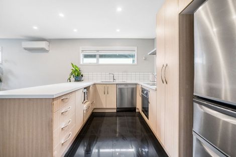 Photo of property in 35 Packard Crescent, Halswell, Christchurch, 8025