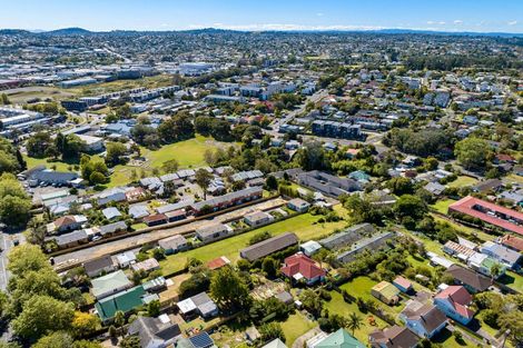 Photo of property in 30 Seabrook Avenue, New Lynn, Auckland, 0600