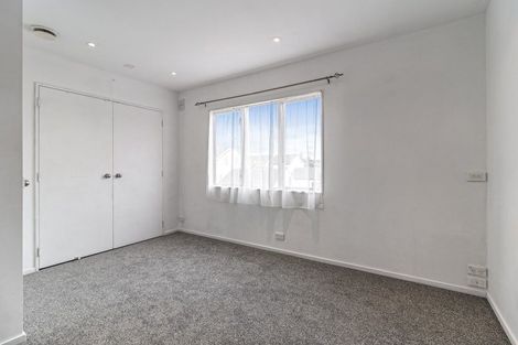 Photo of property in Lakeview Terrace, 17/14 Ambrico Place, New Lynn, Auckland, 0600
