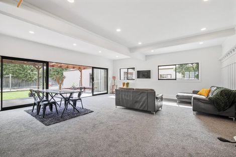 Photo of property in 191 High Street, Oxford, 7430