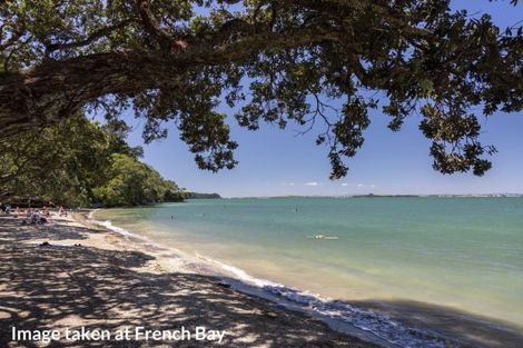 Photo of property in 81 Otitori Bay Road, Titirangi, Auckland, 0604