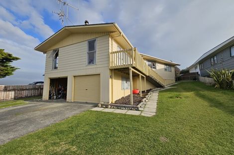 Photo of property in 7 Robert Mckeen Street, Otaki Beach, Otaki, 5512
