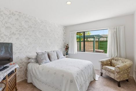 Photo of property in 5 Rimu Street, Waikanae, 5036