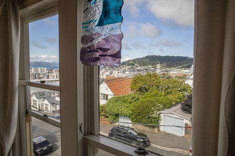 Photo of property in 72 Thompson Street, Mount Cook, Wellington, 6011