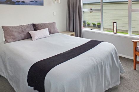 Photo of property in 46 Seabury Avenue, Foxton Beach, Foxton, 4815