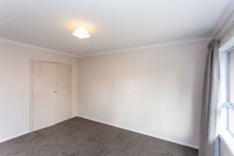 Photo of property in 17 Brookby Crescent, Avonhead, Christchurch, 8042