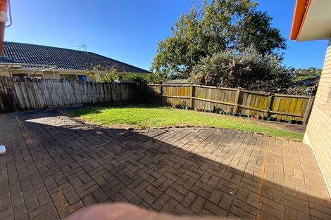Photo of property in 2/246 Cascades Road, Botany Downs, Auckland, 2010