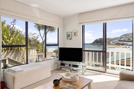 Photo of property in 2/238 The Esplanade, Island Bay, Wellington, 6023