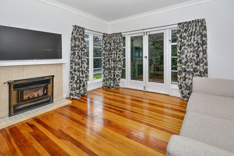 Photo of property in 214 Onewa Road, Birkenhead, Auckland, 0626