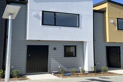 Photo of property in 5/241 Don Buck Road, Massey, Auckland, 0614