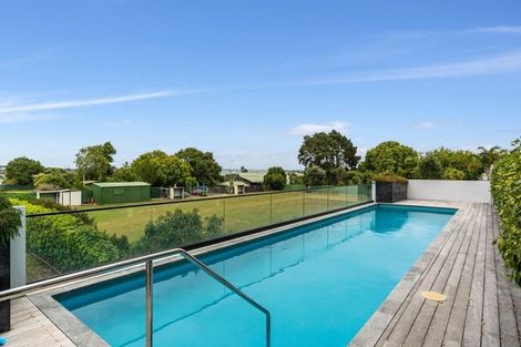 Photo of property in Frank Sargeson Apts, 6/74g Anzac Street, Takapuna, Auckland, 0622