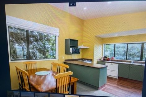 Photo of property in 16 Atamira Close, Churton Park, Wellington, 6037