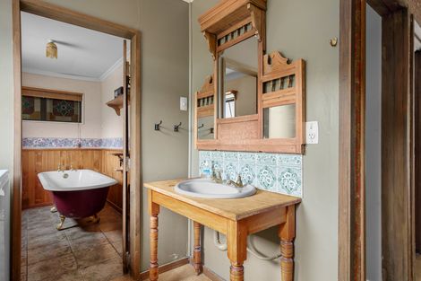 Photo of property in 21 Dunstan Street, Clyde, 9330