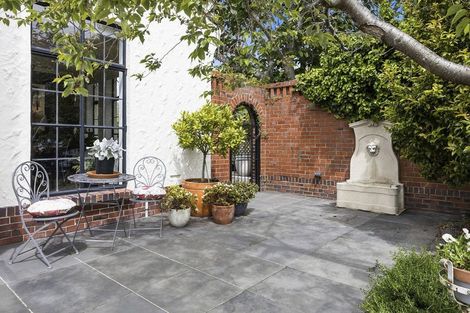 Photo of property in 365 Stuart Street, Roslyn, Dunedin, 9010