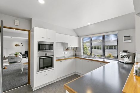 Photo of property in 34b Lucknow Terrace, Khandallah, Wellington, 6035