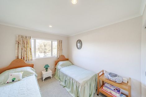 Photo of property in 8 Belgrove Place, Waipukurau, 4200