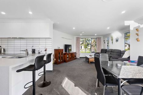 Photo of property in 16 Claire Place, Motueka, 7120