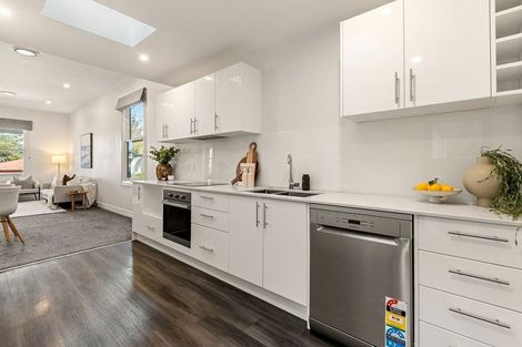 Photo of property in 38 Reuben Avenue, Brooklyn, Wellington, 6021