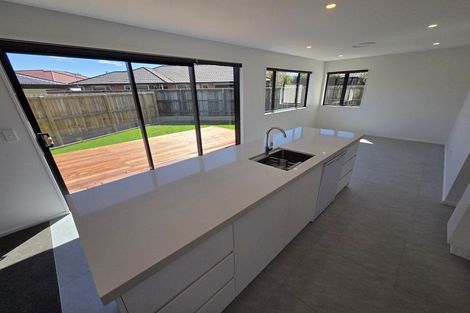 Photo of property in 2/26a Larch Place, Casebrook, Christchurch, 8051