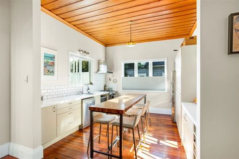 Photo of property in 1/139 Titirangi Road, New Lynn, Auckland, 0600