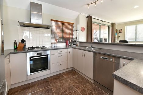 Photo of property in 11 Parkwood Crescent, Gulf Harbour, Whangaparaoa, 0930