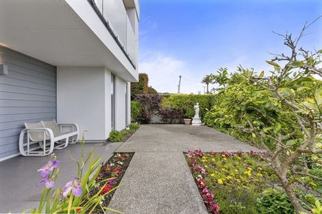 Photo of property in 38 Takutai Avenue, Bucklands Beach, Auckland, 2012