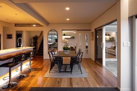 Photo of property in 12 George Street, Hospital Hill, Napier, 4110