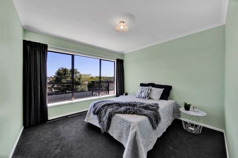 Photo of property in 13 Virginia Place, Whalers Gate, New Plymouth, 4310
