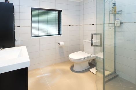 Photo of property in 5 Orohena Close, Northpark, Auckland, 2013