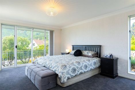 Photo of property in 8 Ranui Street, Waikawa, Picton, 7220