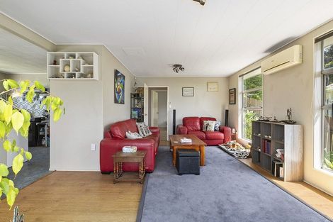 Photo of property in 44 View Road, Titahi Bay, Porirua, 5022