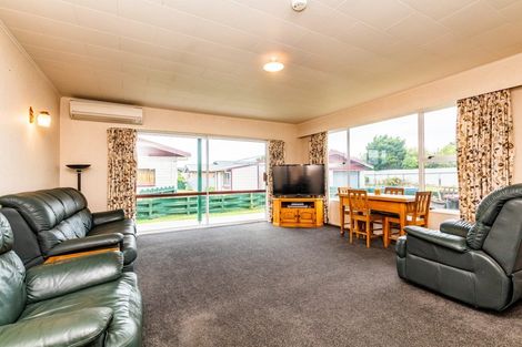 Photo of property in 32 Grange Street, Winton, 9720