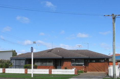 Photo of property in 61 Queen Street West, Levin, 5510