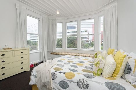 Photo of property in 132 Tinakori Road, Thorndon, Wellington, 6011