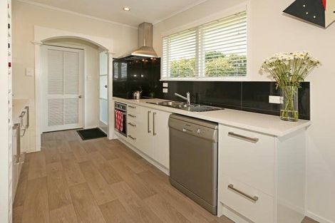Photo of property in 63 Pinedale Place, Henderson, Auckland, 0610