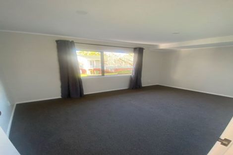 Photo of property in 1/16 Manapouri Place, Pakuranga Heights, Auckland, 2010