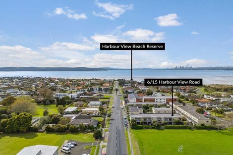 Photo of property in 6/15 Harbour View Road, Te Atatu Peninsula, Auckland, 0610