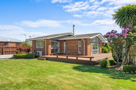 Photo of property in 11a Wyatt Place, Russley, Christchurch, 8042
