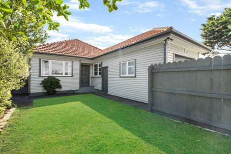 Photo of property in 1/13 Russell Road, Manurewa, Auckland, 2102
