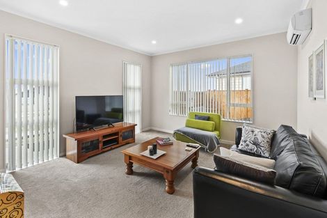 Photo of property in 3 Papaview Road, Papakura, 2110