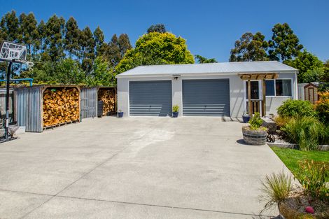 Photo of property in 12 Lambert Street, Abbotsford, Dunedin, 9018